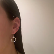 Load image into Gallery viewer, Square hammered silver open circle drops