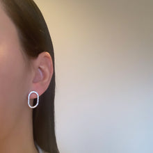 Load image into Gallery viewer, Hammered silver open oval studs