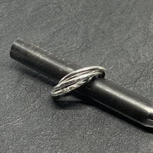 Load image into Gallery viewer, Square hammered silver triple ring