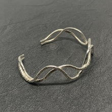 Load image into Gallery viewer, Silver double wave cuff