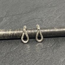 Load image into Gallery viewer, Hammered silver "tear" studs