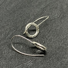 Load image into Gallery viewer, Square hammered silver open circle drops