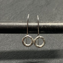 Load image into Gallery viewer, Square hammered silver open circle drops