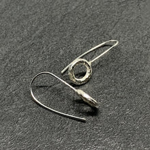 Load image into Gallery viewer, Square hammered silver open circle drops