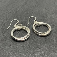 Load image into Gallery viewer, Double open circle silver drops