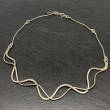 Load image into Gallery viewer, Silver double wave necklet