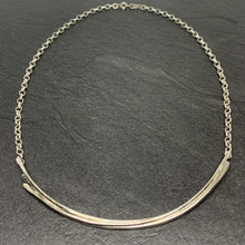 Load image into Gallery viewer, Twined silver necklet