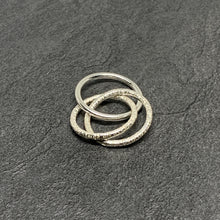 Load image into Gallery viewer, Straight hammered silver triple ring
