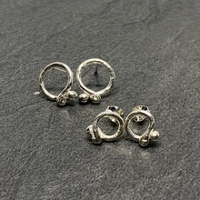 Load image into Gallery viewer, Hammered silver double &quot;bubble&quot; open circle studs
