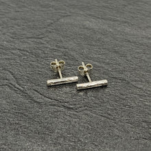 Load image into Gallery viewer, Square hammered silver bar studs
