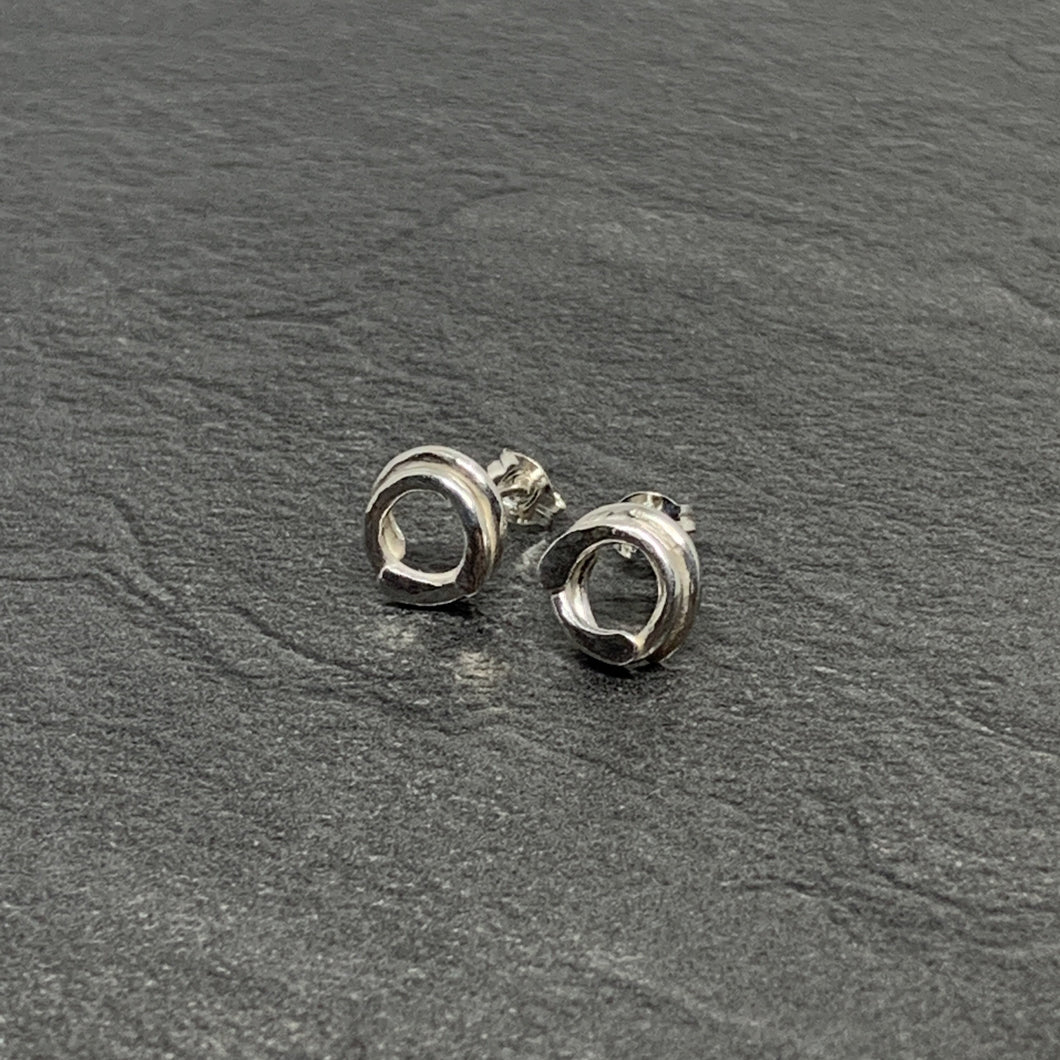 Twined silver circle studs